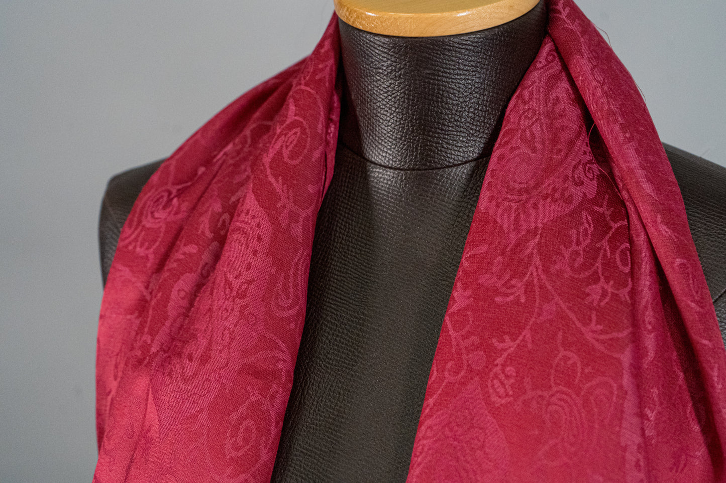 Classic - Garnet & Gold03
