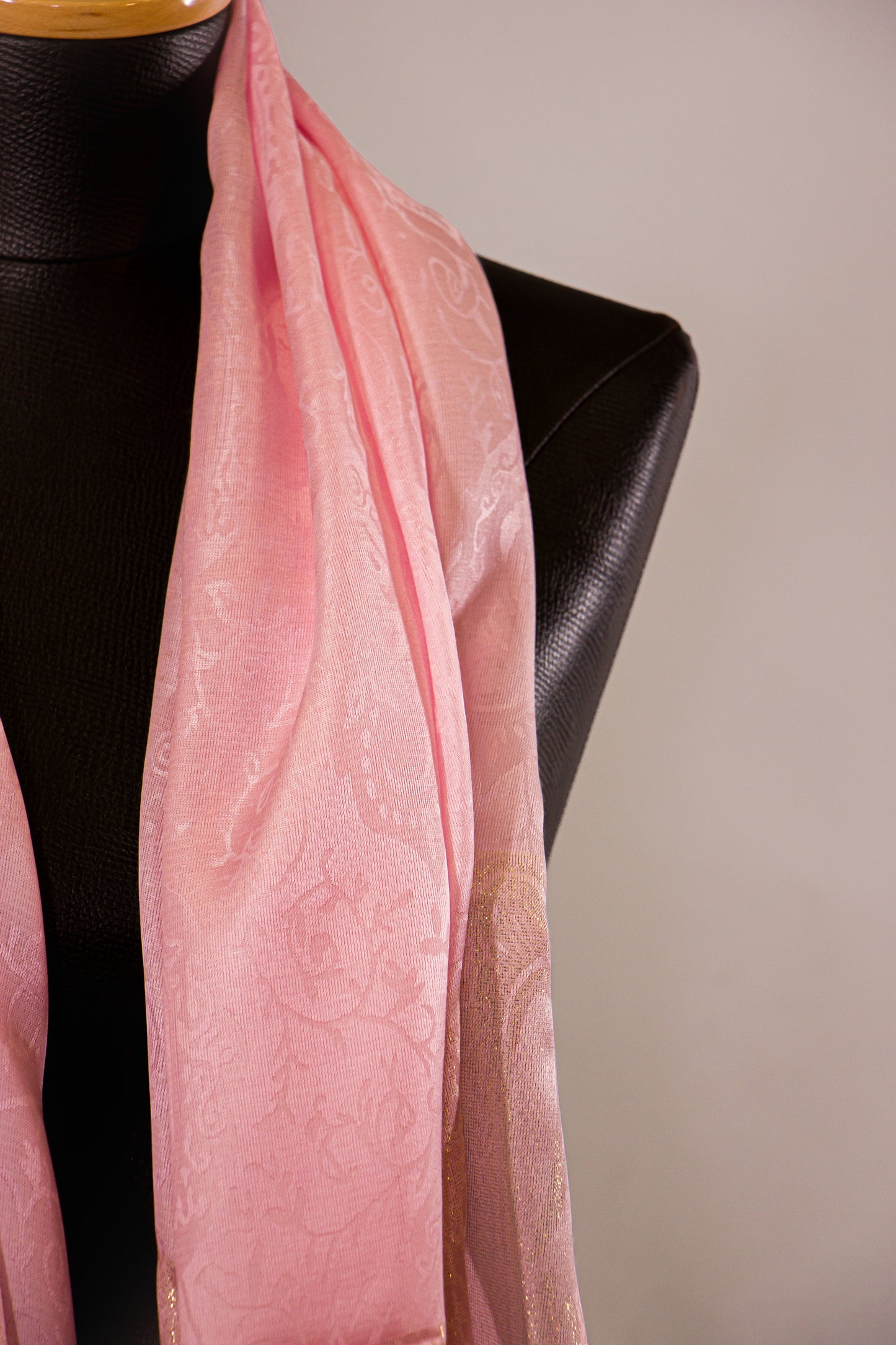 Classic - Light Pink & Gold03