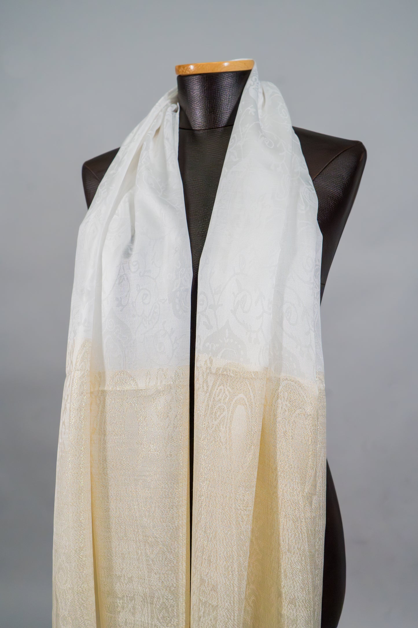 Classic - White & Gold02