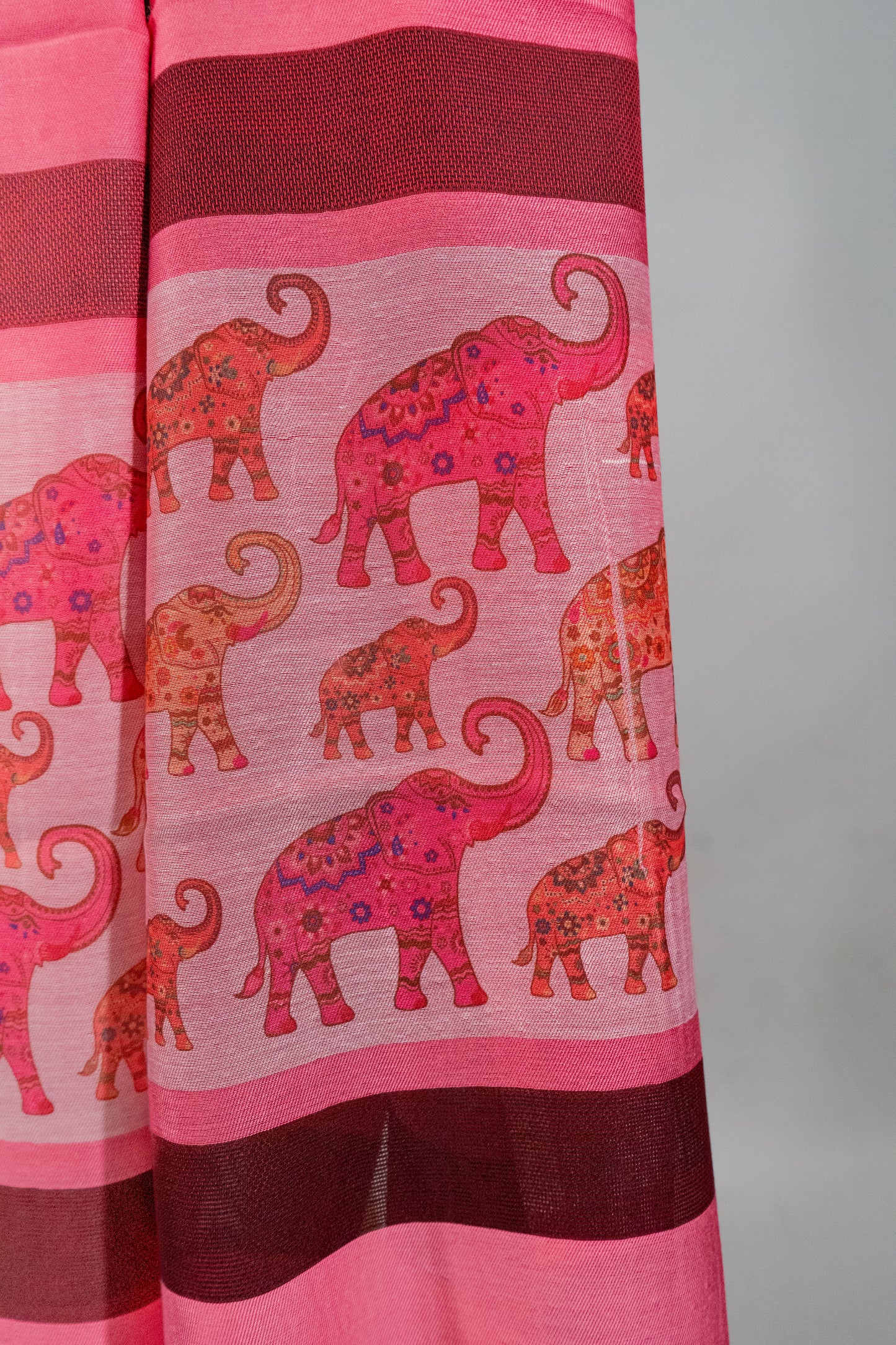 Elephants - Pink02