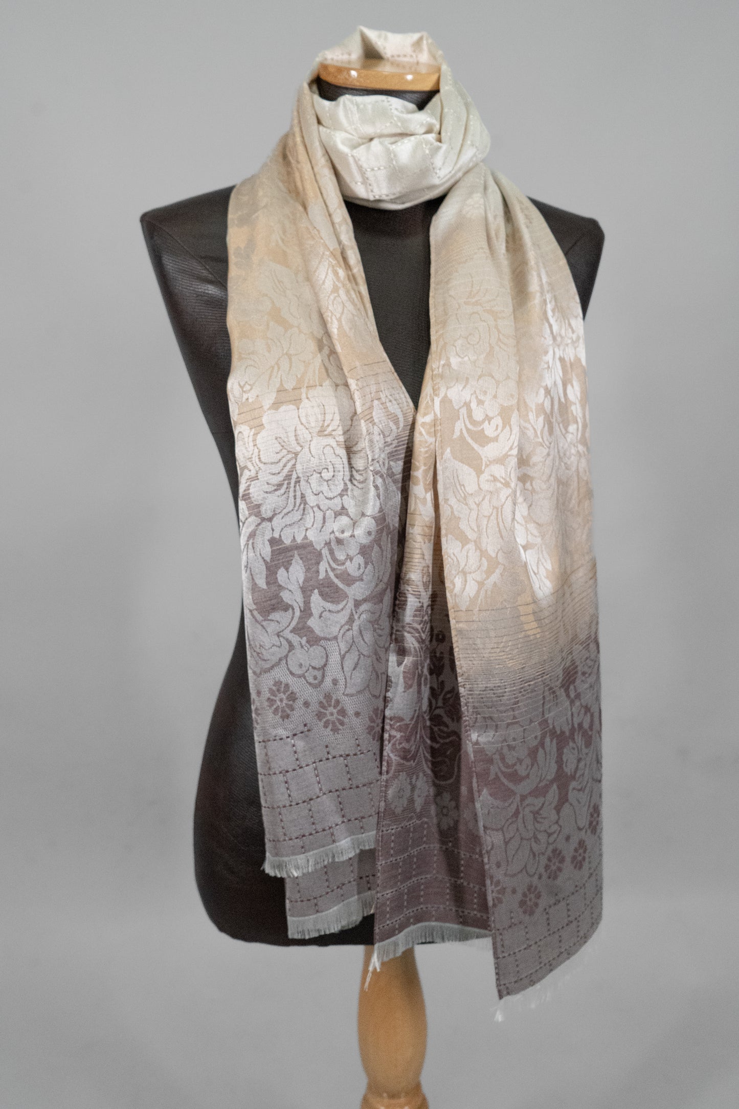 Floral - Cream & Brown03