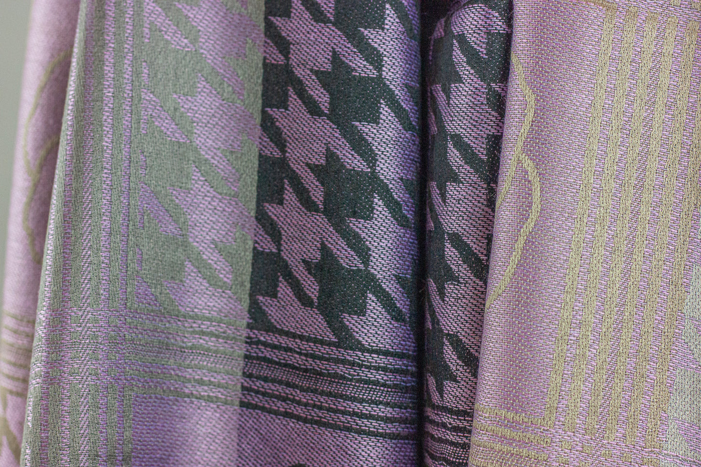 Motives - Lilac & Gray02