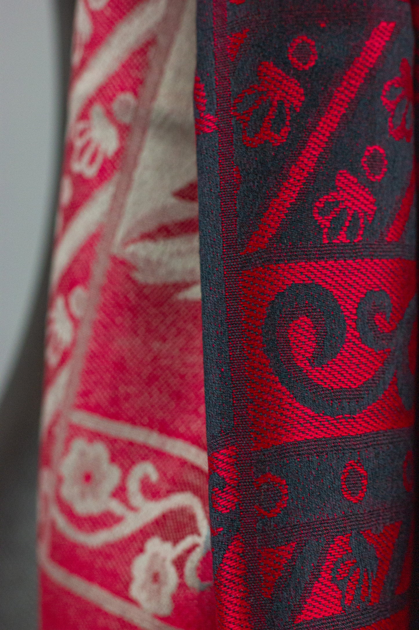 Motives - Red & Gray02