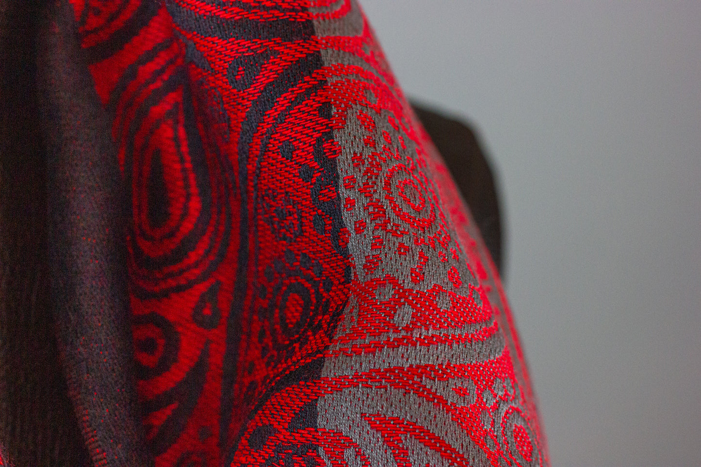 Motives - Red, Gray & Black03