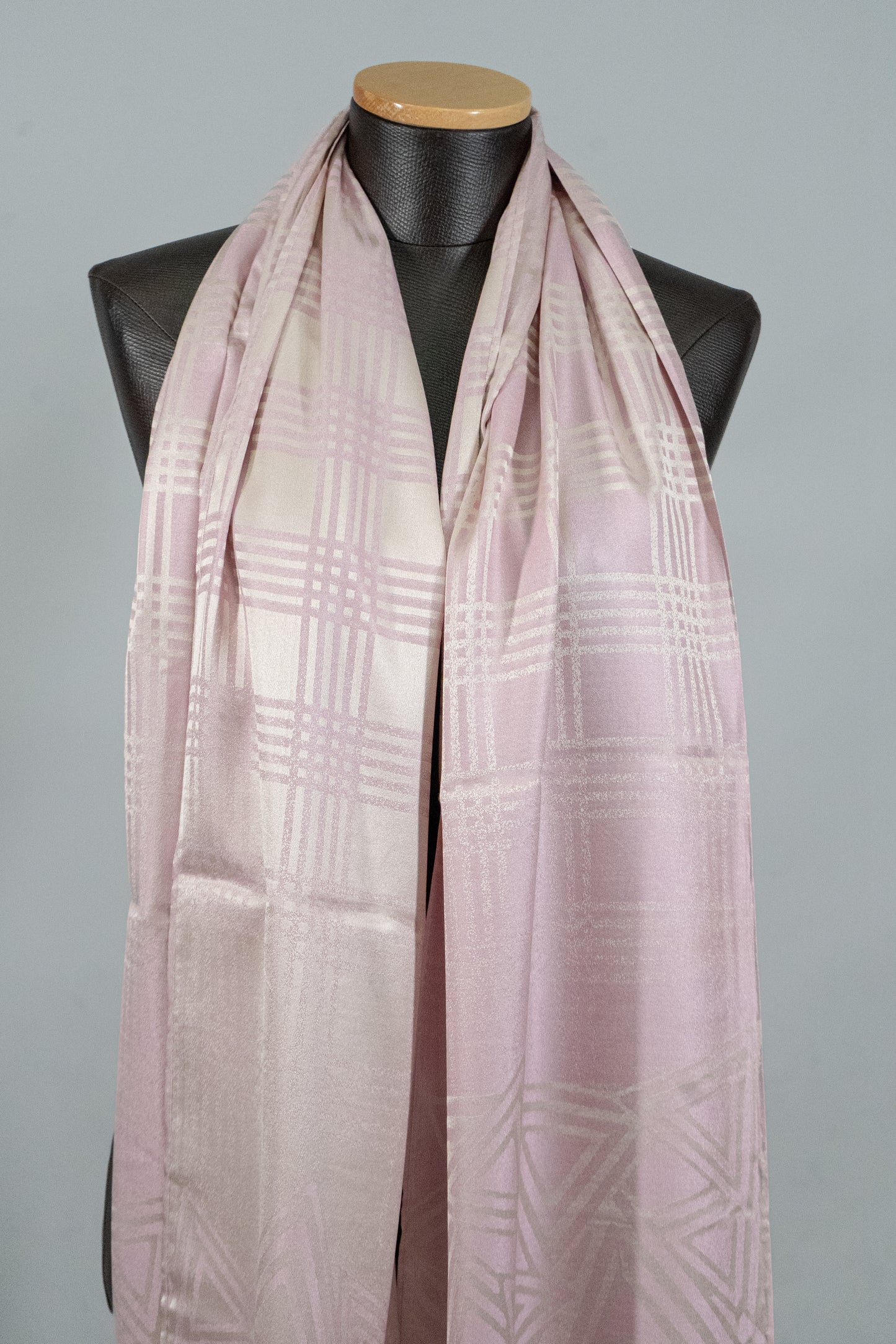 Silk Motives - Light Pink04