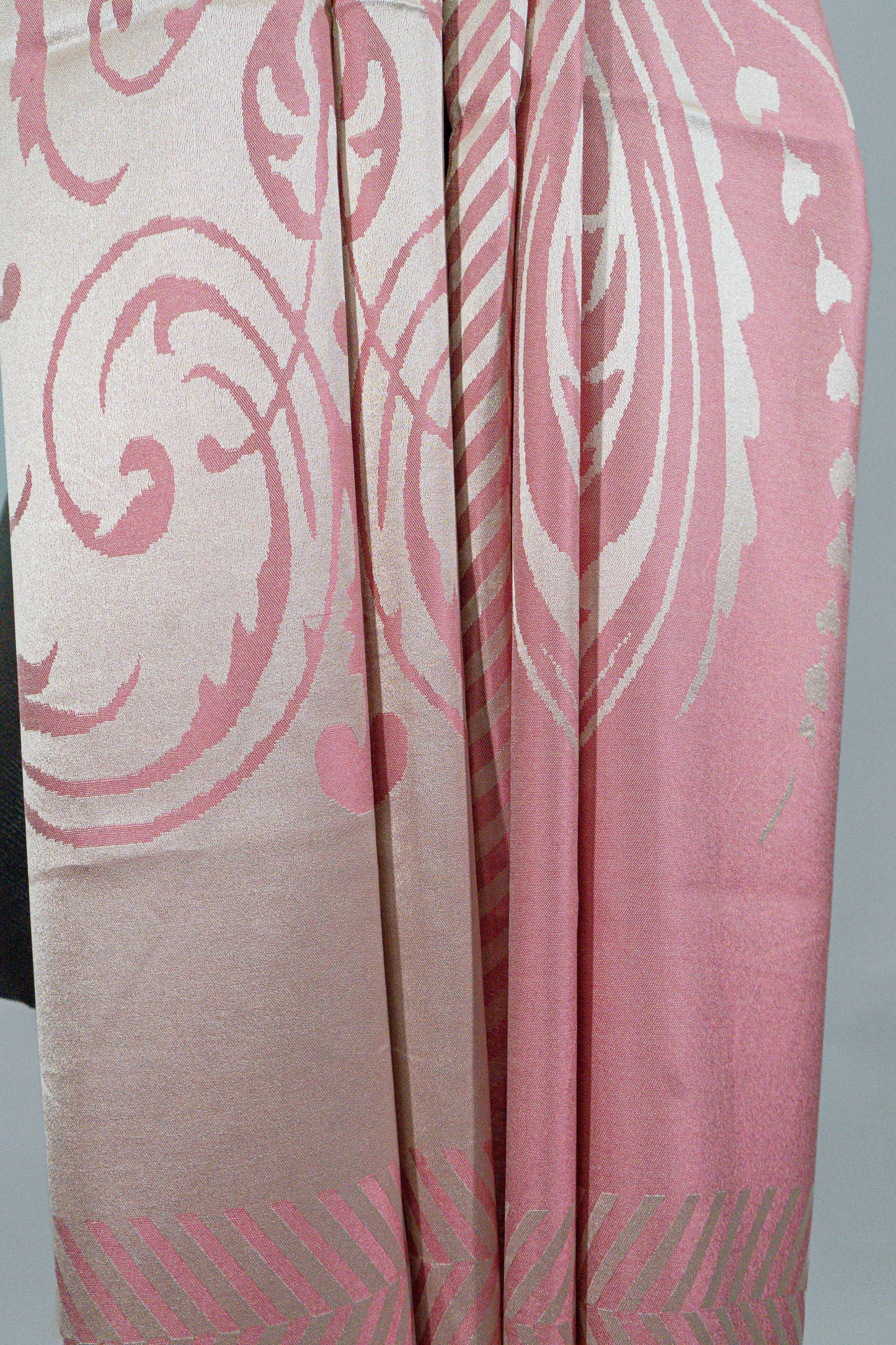 Silk Motives - Rose02