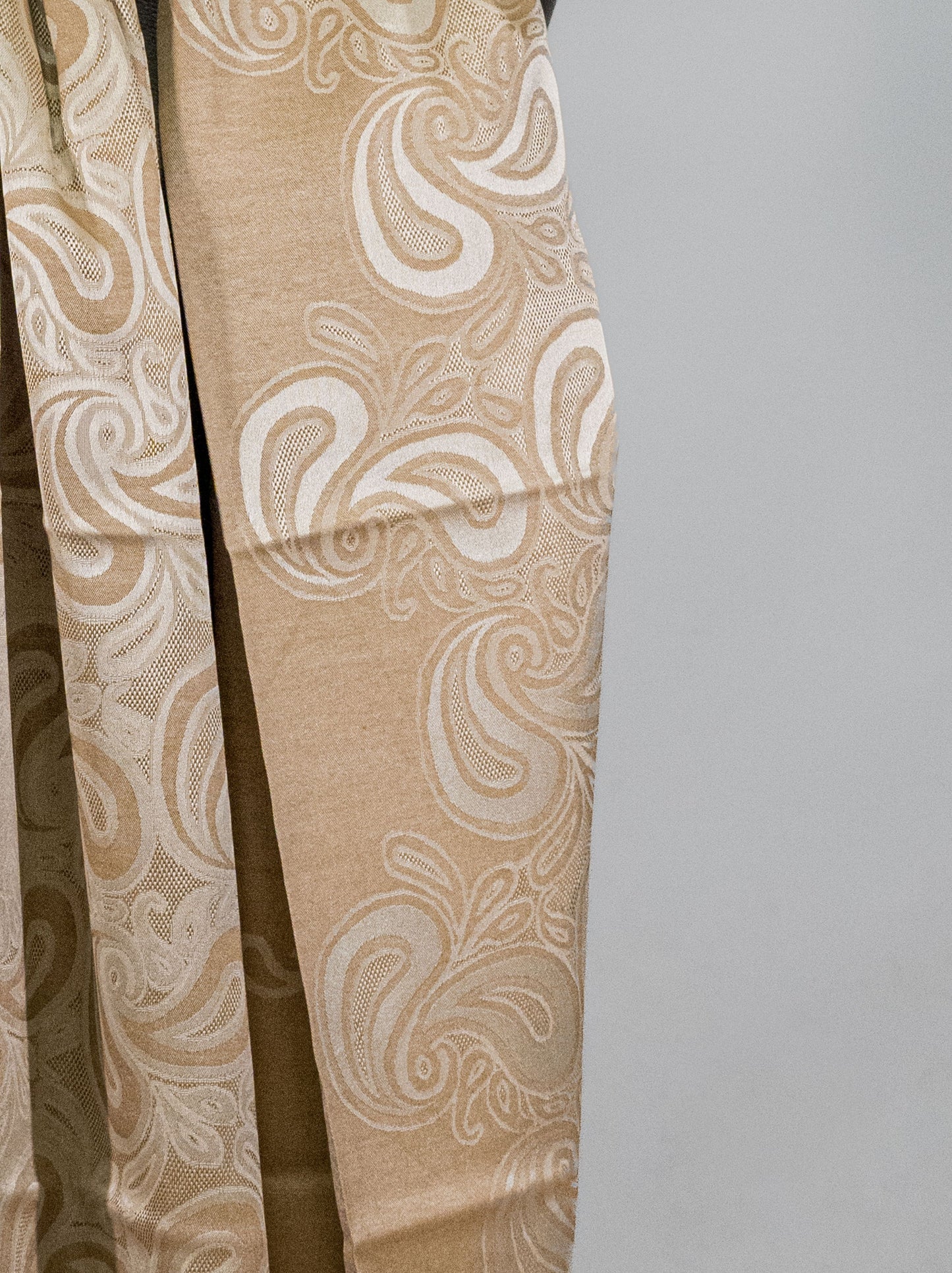 Silk Motives - Tan02