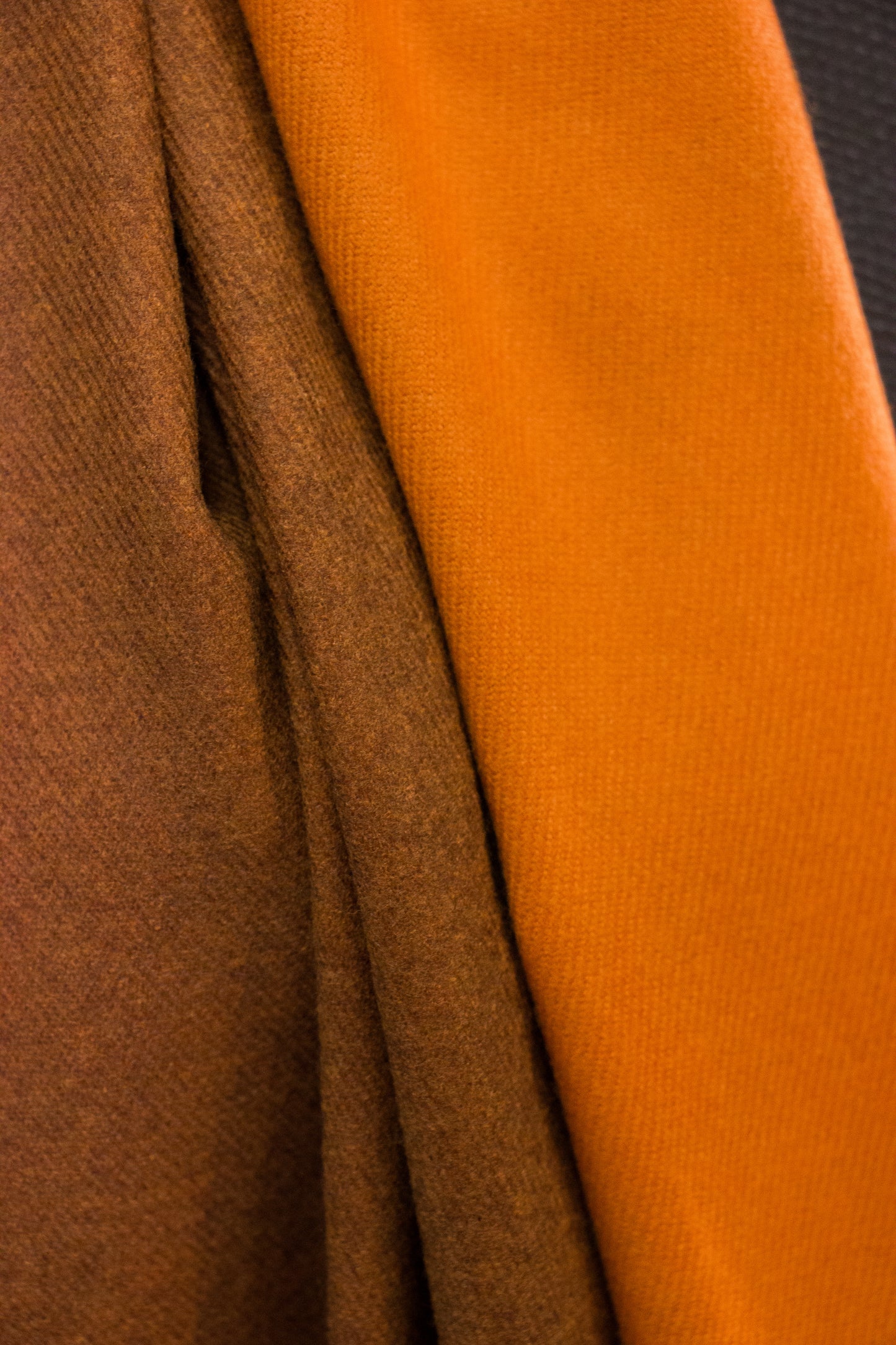 Warmy - Brown & Orange04b