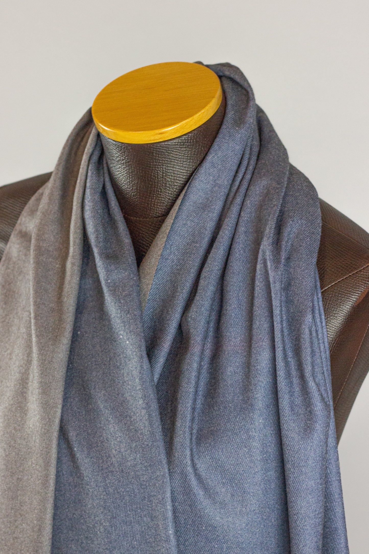 Warmy - Grey & Blue03