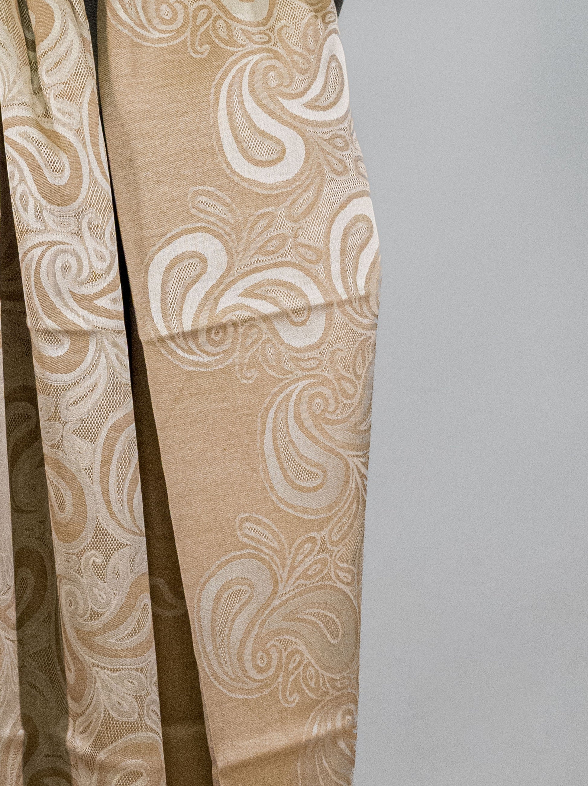 Silk Motives - Tan02